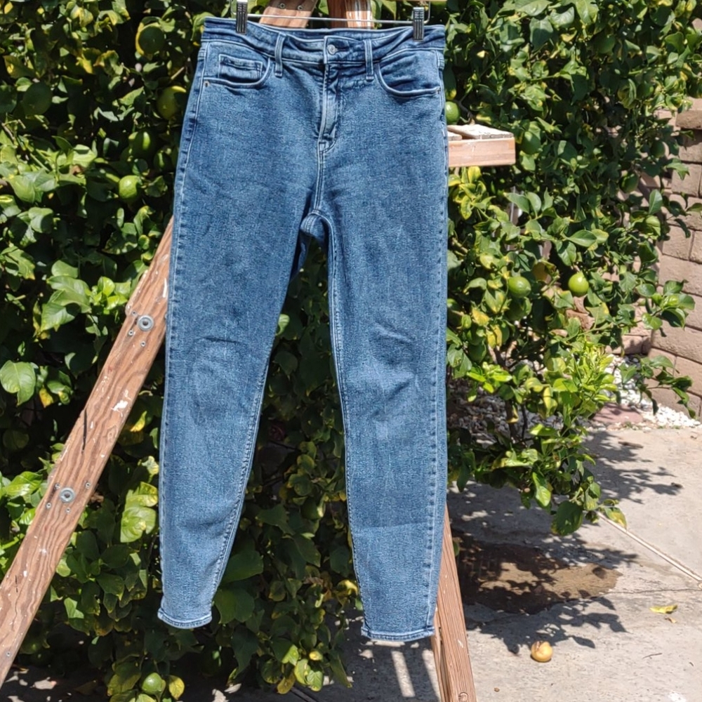 Old Navy Rock Star Super Skinny built in sculpt Jeans 8
